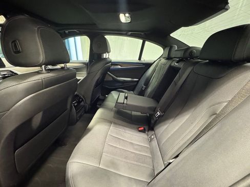 Used 2023 BMW 530e xDrive 530e iPerformance w/ Premium Package image 22