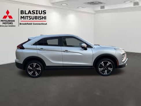 Used 2023 Mitsubishi Eclipse Cross SE image 10