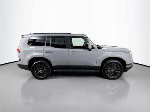 Certified 2025 Lexus GX 550 w/ Accessory Package (2T) AWD/4WD image 4