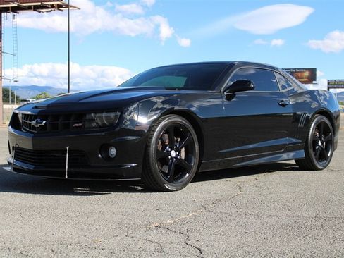 Used 2013 Chevrolet Camaro SS w/ RS Package RWD image 7