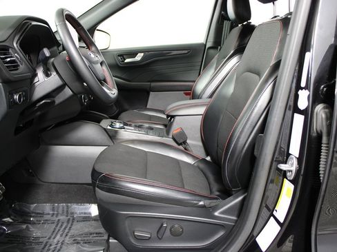 Used 2024 Ford Escape ST-Line image 8