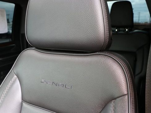 Used 2024 GMC Sierra 2500 Denali w/ Denali Reserve Package image 20