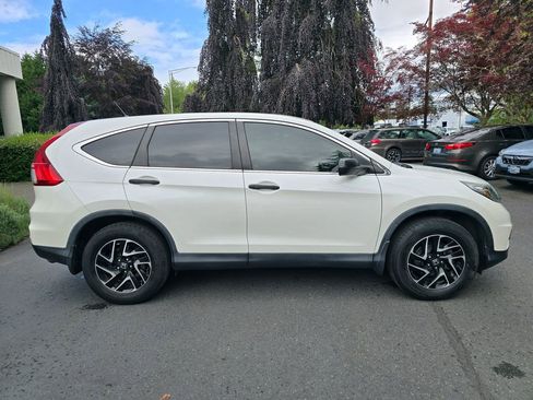 Used 2016 Honda CR-V SE image 3