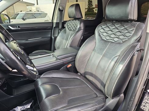 Used 2021 Hyundai Palisade Limited image 17
