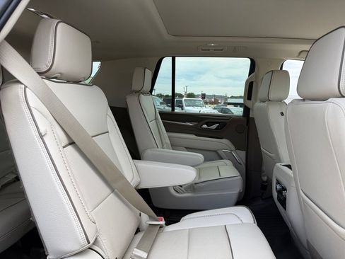 Used 2023 GMC Yukon Denali AWD/4WD image 43