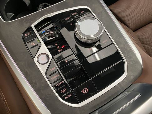 Used 2026 BMW X5 xDrive40i w/ Executive Package image 18