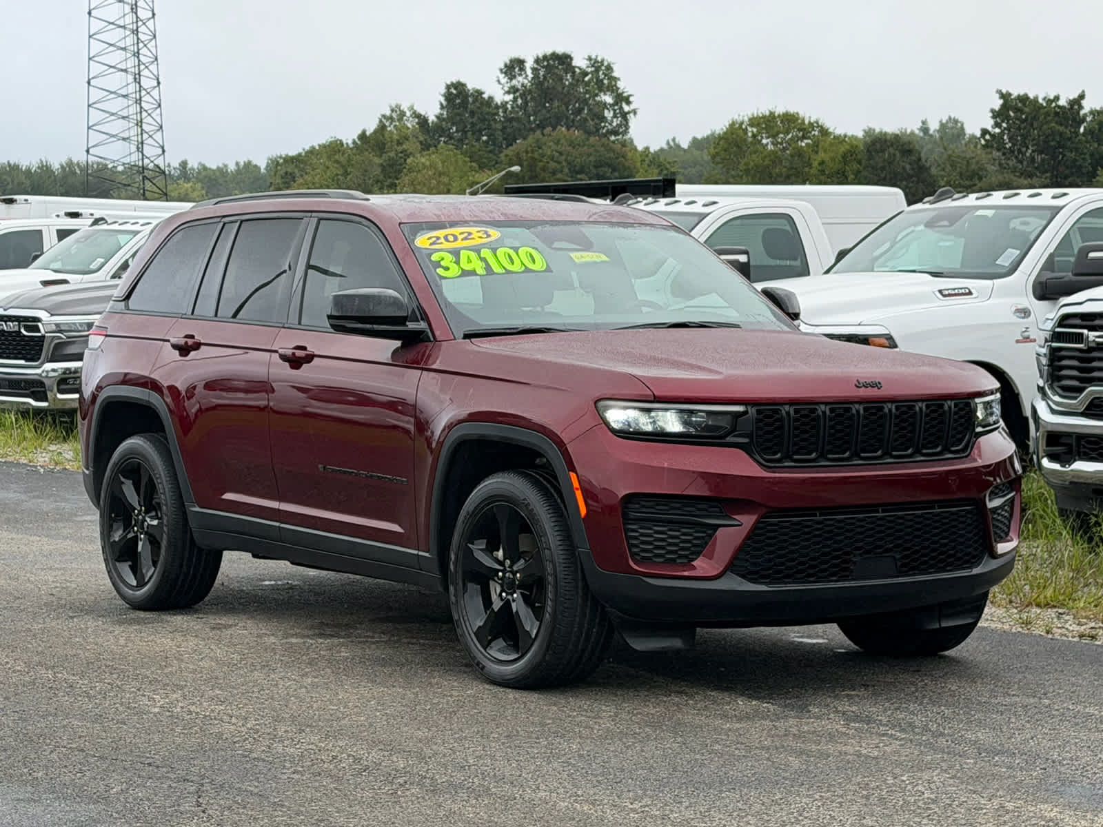 Used 2023 Jeep Grand Cherokee Altitude AWD/4WD image 1