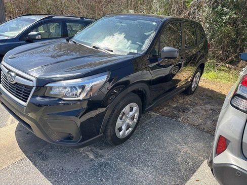 Used 2019 Subaru Forester image 1