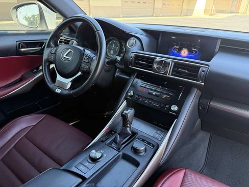 Used 2018 Lexus IS 300 F Sport RWD image 18
