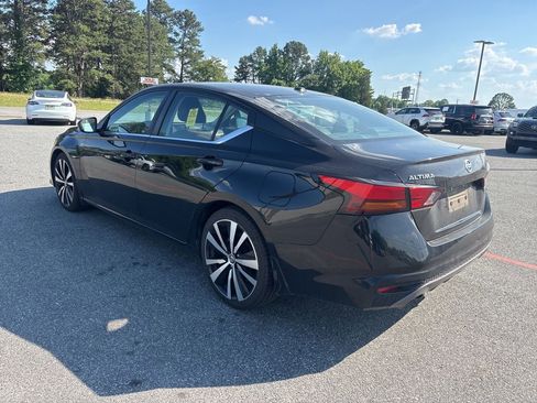 Used 2020 Nissan Altima 2.5 SR FWD image 5