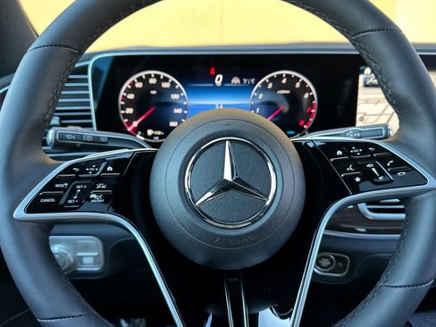 New 2026 Mercedes-Benz GLE 580 4MATIC image 23