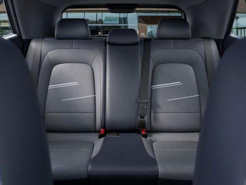 New 2026 Hyundai Venue SEL FWD image 12