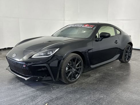 Used 2023 Toyota GR86 Premium w/ ALL Weather Mat Package (TMS) image 6