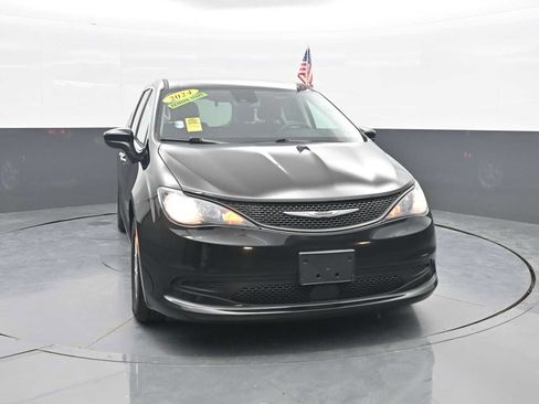 Used 2024 Chrysler Voyager LX FWD image 2