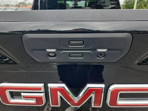 Used 2021 GMC Sierra 1500 Denali w/ Denali Ultimate Package AWD/4WD image 11