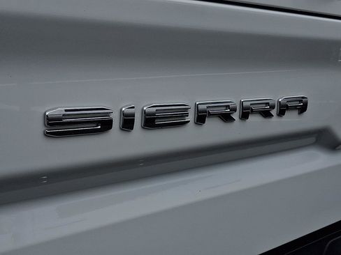 Used 2025 GMC Sierra 1500 AT4 AWD/4WD image 31