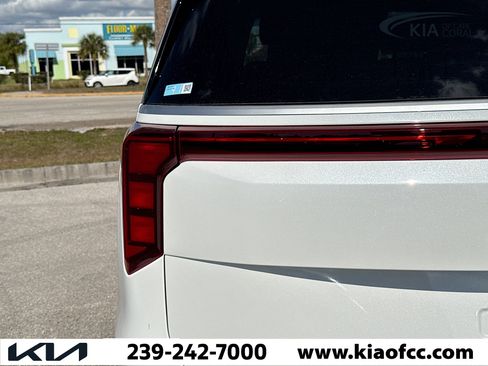 New 2026 Kia Carnival EX image 10