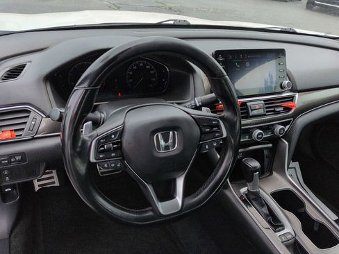 Used 2019 Honda Accord Sport image 12