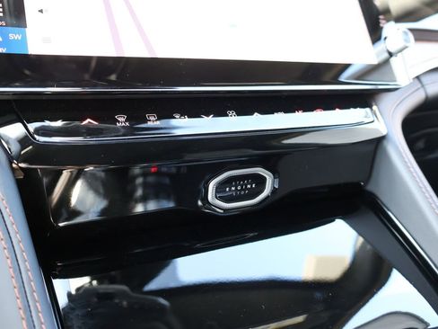New 2026 Jeep Grand Cherokee L Summit AWD/4WD image 39