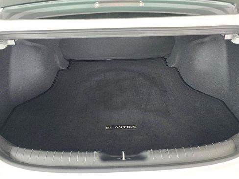 Used 2025 Hyundai Elantra SEL FWD image 14