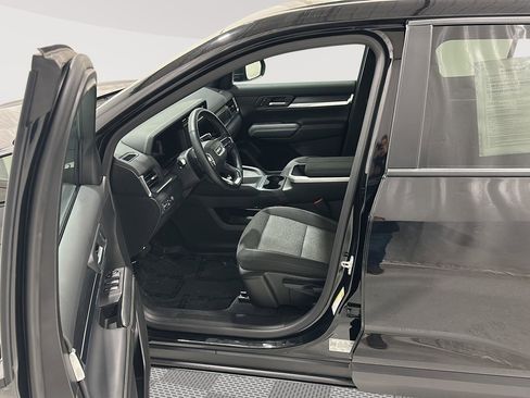 Used 2025 GMC Terrain Elevation image 15