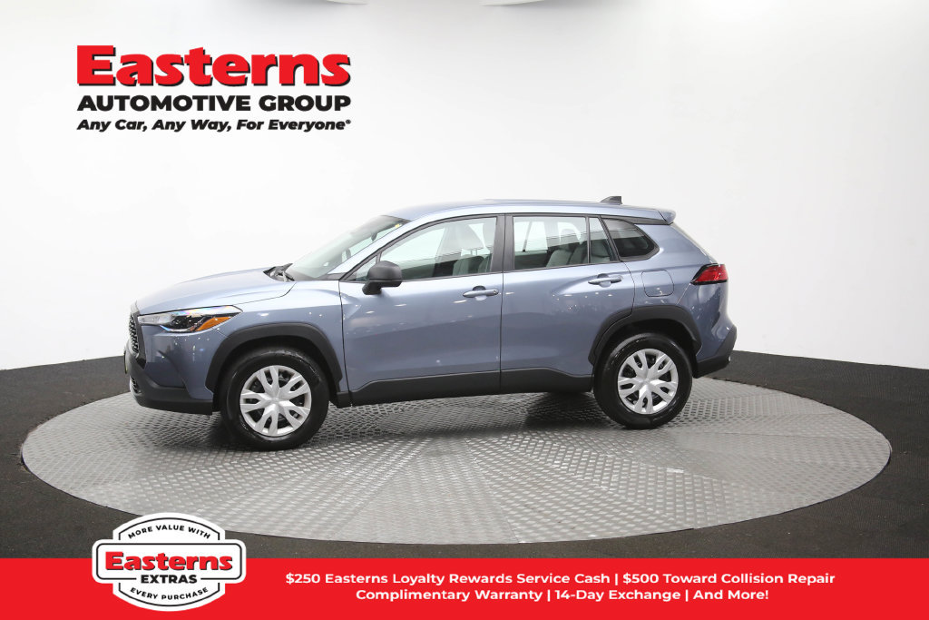 Used 2025 Toyota Corolla Cross L FWD image 58