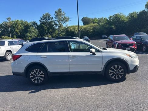 Used 2017 Subaru Outback 2.5i Limited AWD/4WD image 2
