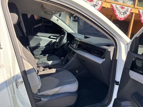 Used 2022 Volkswagen Taos S image 16