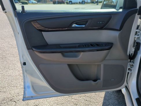 Used 2015 GMC Acadia Denali image 21