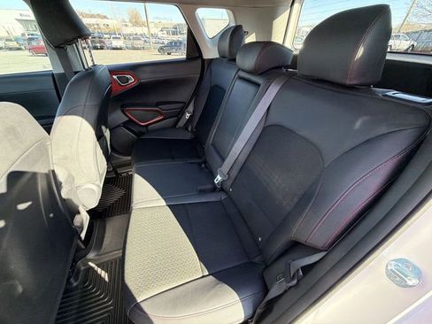 Used 2025 Kia Soul GT-Line FWD image 27