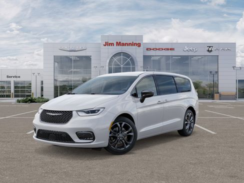 New 2026 Chrysler Pacifica Select FWD image 1