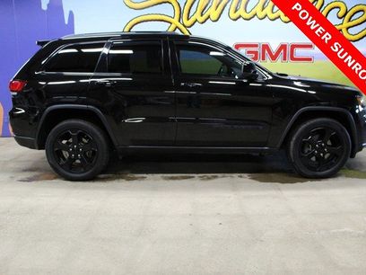 Used 2019 Jeep Grand Cherokee Laredo
