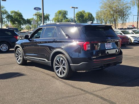 New 2025 Ford Explorer ST-Line image 5