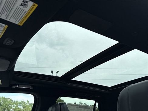 New 2025 Lincoln Navigator Reserve w/ Jet Appearance Package image 27