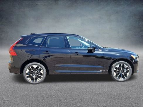 New 2026 Volvo XC60 B5 Plus w/ Climate Package image 8