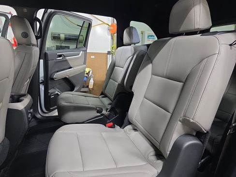 New 2026 GMC Acadia Elevation w/ Elevation Premium Package image 16