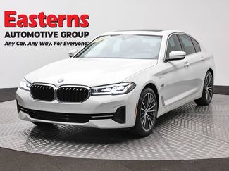 Used 2023 BMW 530e xDrive w/ Convenience Package AWD/4WD video 1