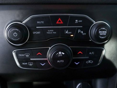 Used 2023 Dodge Charger R/T w/ Harman/Kardon Audio Group image 33