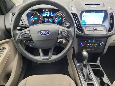 Used 2017 Ford Escape SE w/ Equipment Group 201A FWD image 22