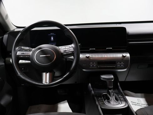 Used 2024 Hyundai Kona SEL image 16