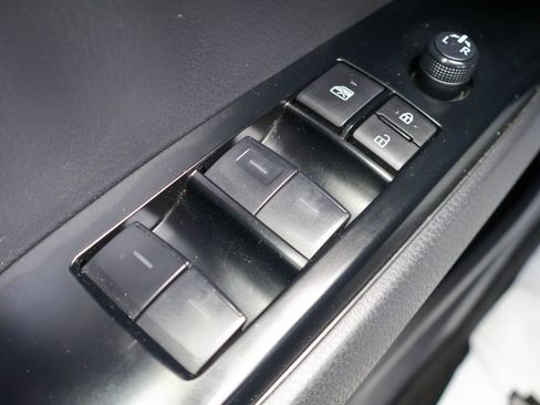 Used 2025 Toyota Camry SE FWD image 19