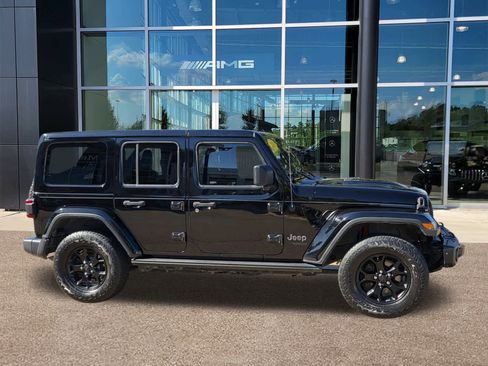 Used 2019 Jeep Wrangler Unlimited Sahara w/ Quick Order Package 24M Moab image 4