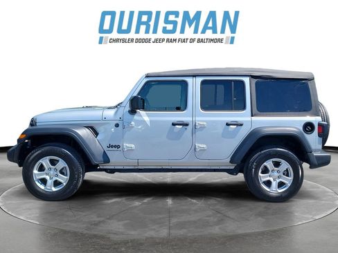 Used 2023 Jeep Wrangler Unlimited Sport AWD/4WD image 3