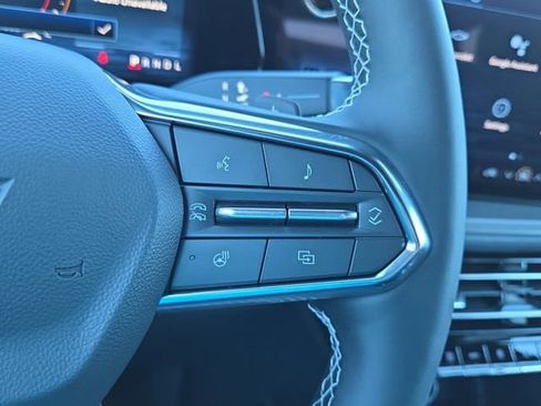 New 2026 Chevrolet Traverse LT w/ Sun and Wheel Package image 21