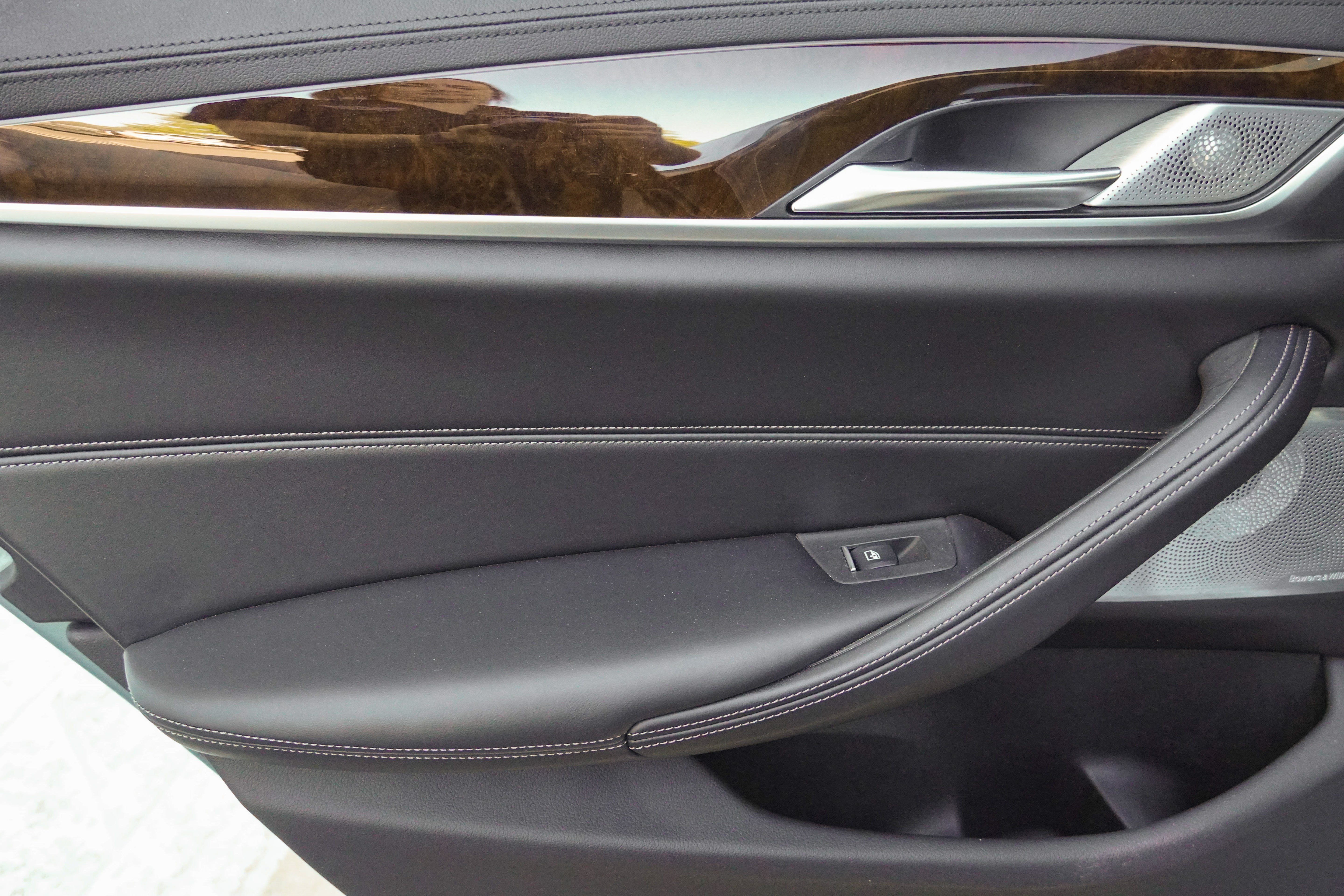 Used 2017 BMW 540i RWD image 33