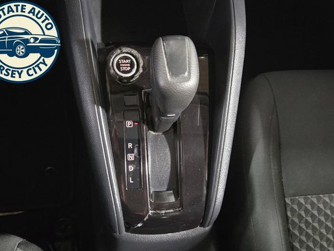 Used 2021 Nissan Versa S FWD image 17