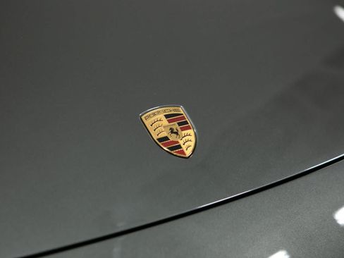 New 2026 Porsche Macan 4S Electric AWD/4WD image 17
