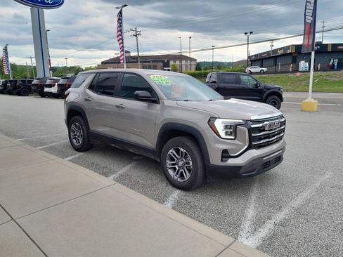 Used 2026 GMC Terrain Elevation AWD/4WD image 2