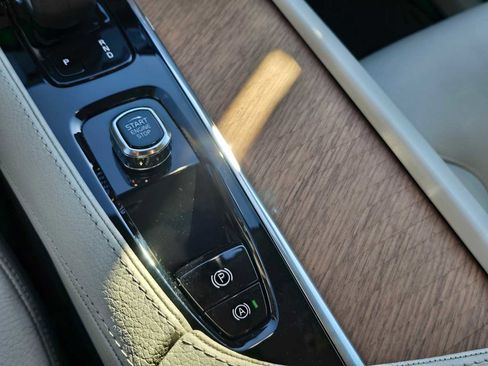 Used 2022 Volvo XC90 T8 Inscription Expression image 27