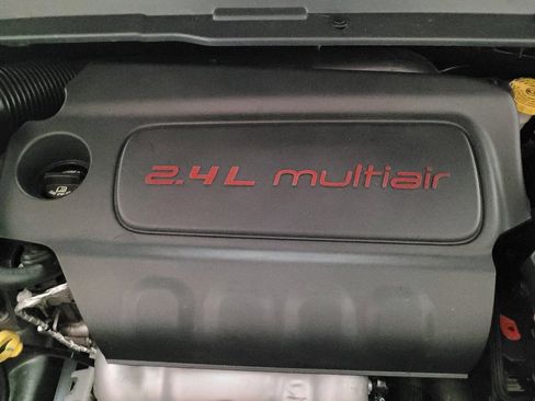 Used 2020 Jeep Compass Latitude FWD image 30